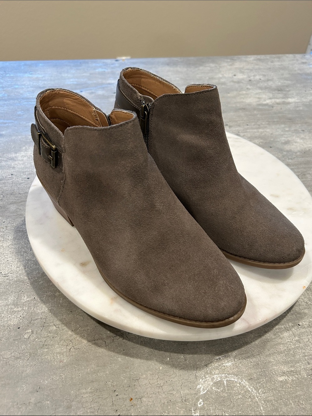 Vionic Taupe Suede Ankle Booties with Side Buckle Size 8.5